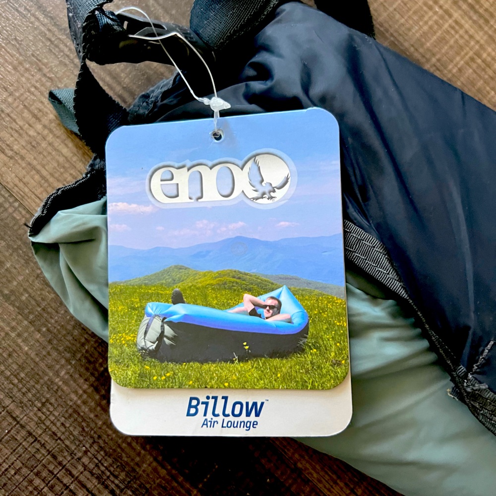 ENO Billow Air Lounge -Like New